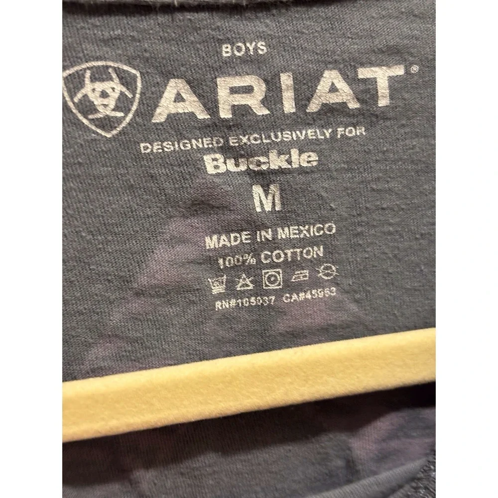 Boys Size M Ariat Designed Exclusively For Buckle Long Sleeve‎ Tshirt